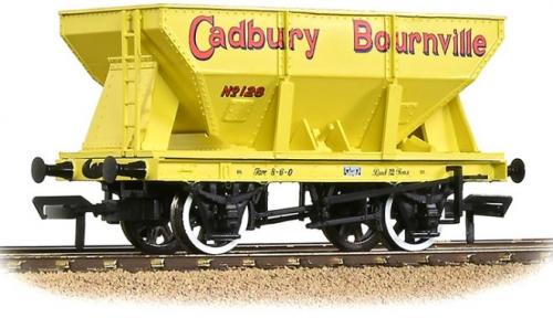 37-510 Bachmann 24T Ore Hopper Cadbury Bournville Yellow