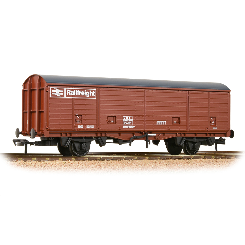 38-148 Bachmann BR VDA Van BR Freight Brown (Railfreight)
