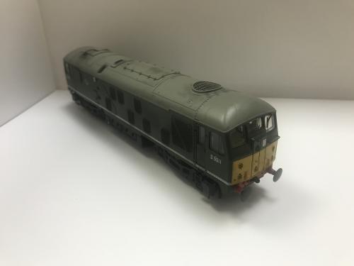D381