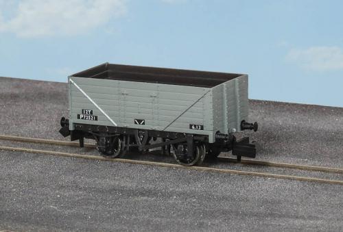 NR-7004B