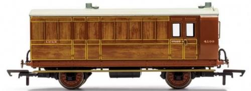 R40084 Hornby LNER, 4 Wheel Coach, Brake Baggage, 4103 - Era 3