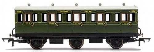 R40086 Hornby SR, 6 Wheel Coach, 3rd Class, 1908 - Era 3