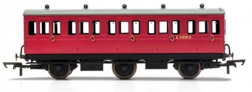 R40124 Hornby BR, 6 Wheel Coach, 3rd Class, Fitted Lights