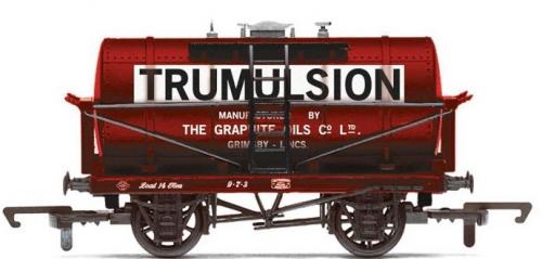 R60038 Hornby 14T Tank Wagon, Trumulsion - Era 2/3